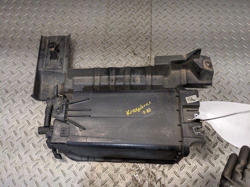 11-19 FORD EXPLORER EVAP Charcoal Canister Vent Assembly 1165263