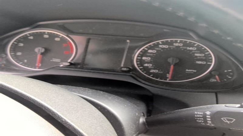 Speedometer Cluster MPH ID 8R0920950JX Fits 11-12 AUDI Q5 1551031