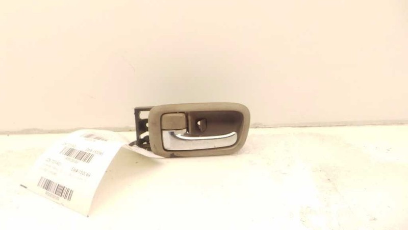 01-03 TOYOTA PRIUS DRIVER SIDE FRONT INTERIOR DOOR HANDLE