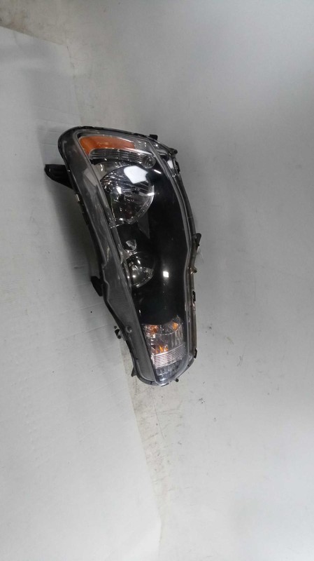 2007 Chevrolet Trailblazer Left Headlight Assembly OEM 537633 - Used, 130k Miles