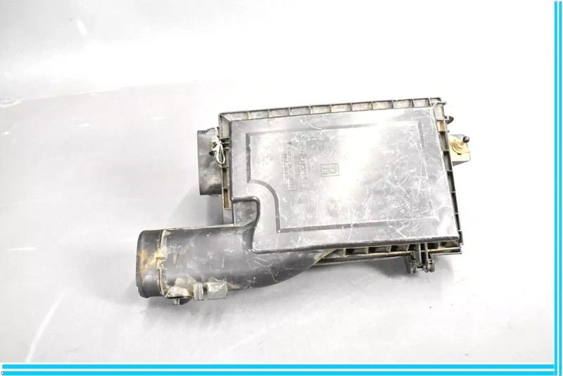 07-12 Lexus LS460 XF40 Right Side Air Cleaner Filter Box 17701-38120 OEM