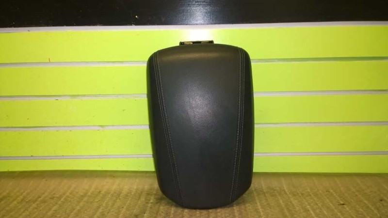 15 HYUNDAI GENESIS COUPE 3.8L AT CENTER CONSOLE LID OEM 1645-8