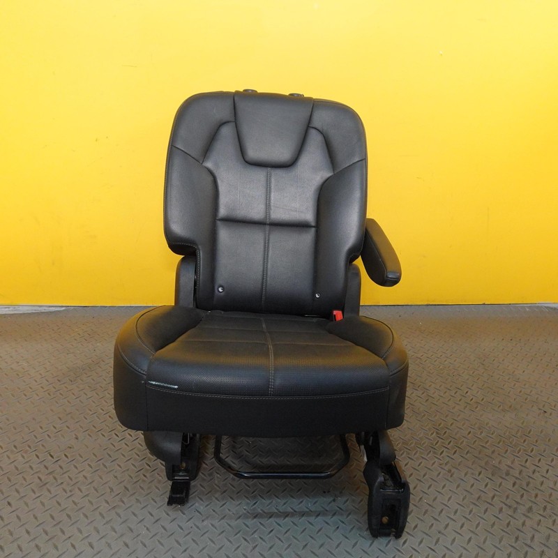 2020-2024 KIA TELLURIDE 2ND ROW REAR RIGHT SEAT - BLACK LEATHER OEM