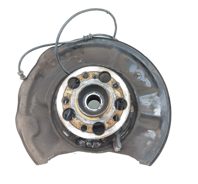 03-11 Mercedes W211 E20 E350 Rear Right Passenger Spindle Knuckle Hub
