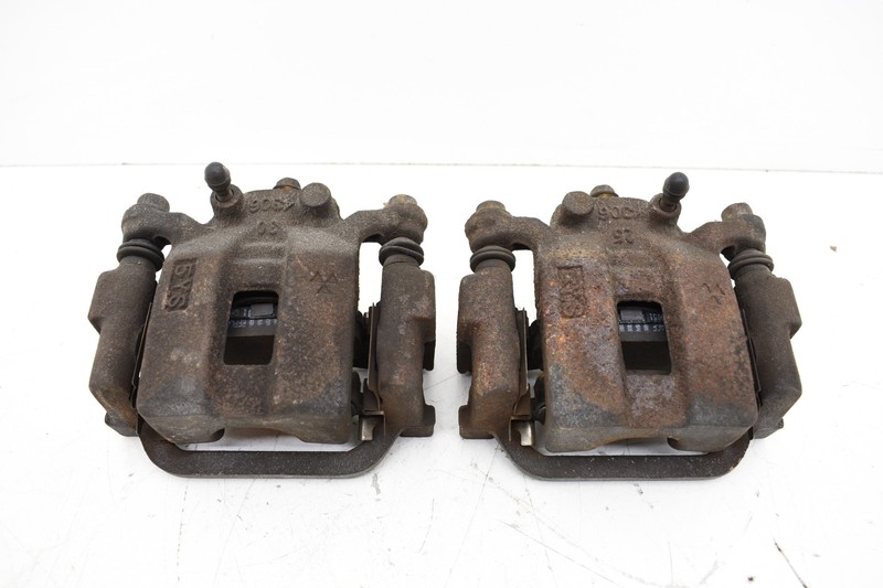 2006 Nissan 350z Z33 Rear Brake Calipers Set Pair Left Right OEM KW38