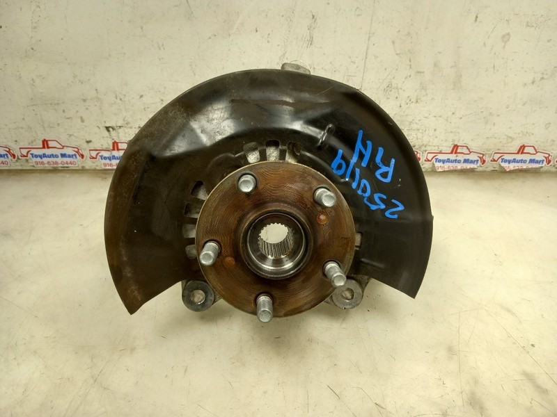 Passenger Right Front Spindle/Knuckle Fits 11-17 LEXUS CT200H 576862