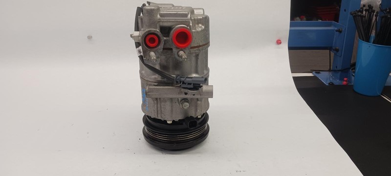 18-'22 FORD ECOSPORT AC Compressor 2.0L 37k miles OEM 1 Year Wnty!
