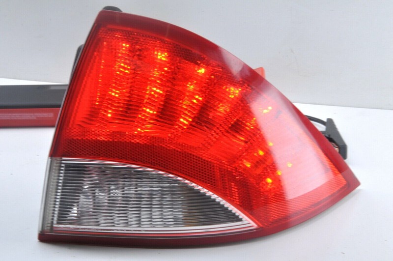 MERCURY MILAN Right RH Tail Lamp Tail Light Led OEM 2010 2011 *