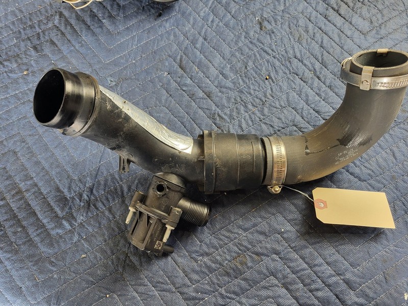 Used Oem Lincoln Intercooler Upper Hose Tube Pipe for 2020-2025 Corsair 2.0L AWD