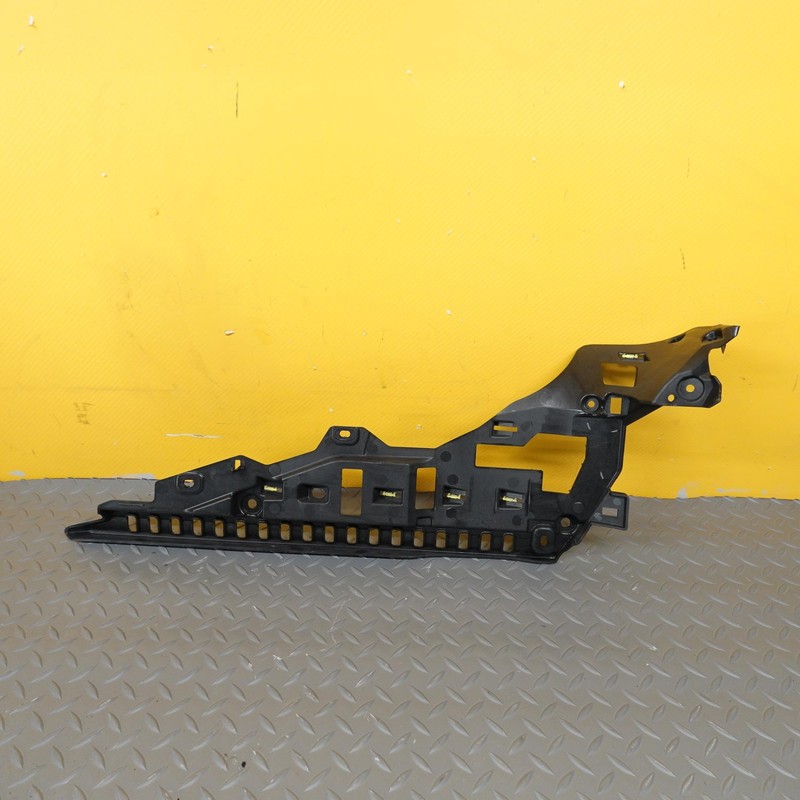 2021-2025 TESLA MODEL S UPPER RIGHT PASSENGER C-PILLAR INNER BRACKET 158770500B