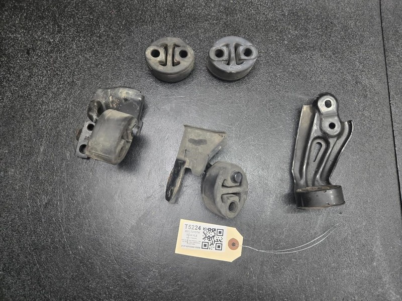 5PC Exhaust Pipe + Muffler Hanger Brackets Set 2021 Toyota RAV4 2019 - 2025