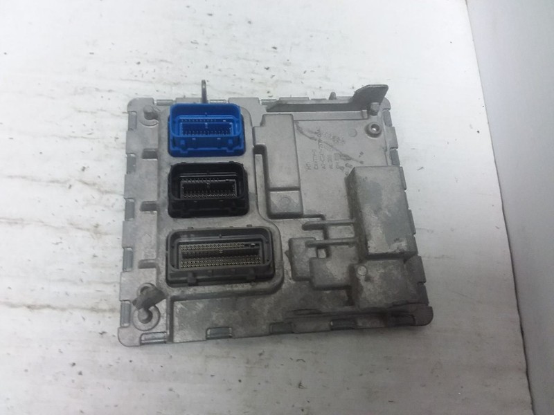 Engine ECM Electronic Control Module 1.5L Fits 18-19 MALIBU 12680194