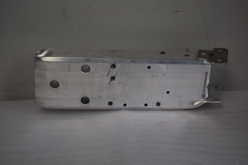 2015-2017 BMW X1 REINFORCEMENT BRACKET RIGHT FRONT OEM