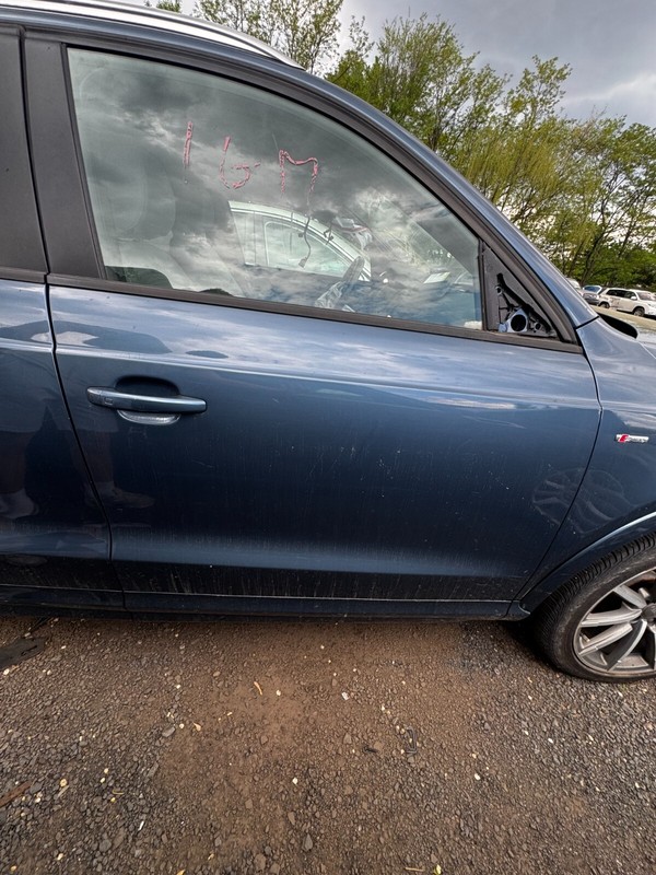 2015-2018 AUDI Q3 Front Right RH Passenger DOOR Blue paint code LX5L OEM