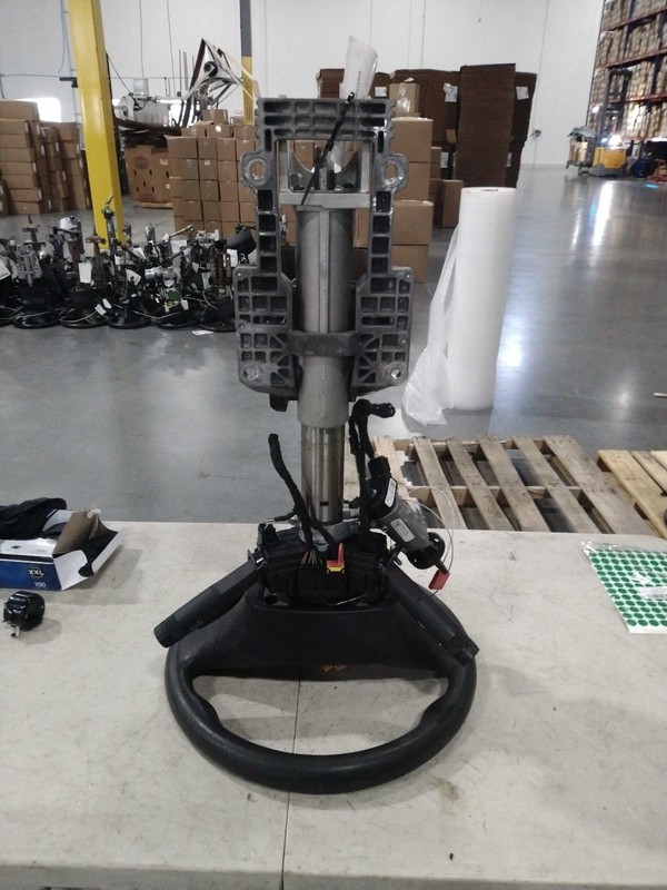 Used Steering Column fits: 2015 Chevrolet Colorado Floor Shift tilt opt N33 Grad