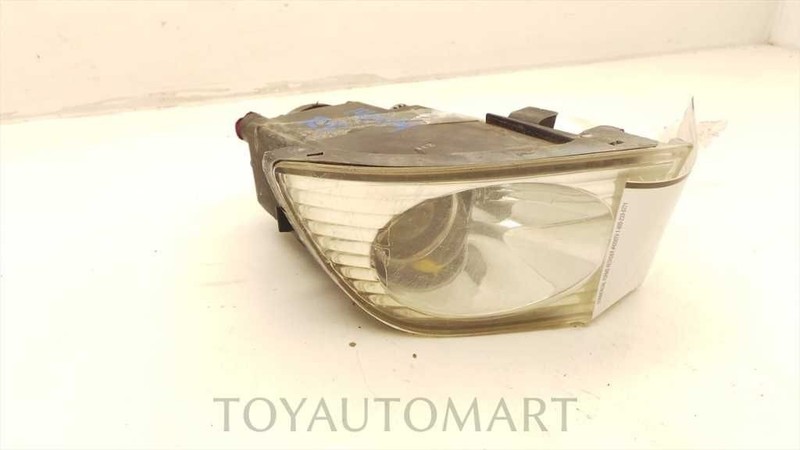 Passenger Corner Fog Light Sedan Fits 01-03 LEXUS IS300 81211-53021