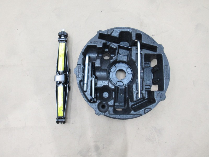 Mercedes R350 W251 2011 Rear Spare Tire Emergency Tool Jack Kit Set 06-13 *