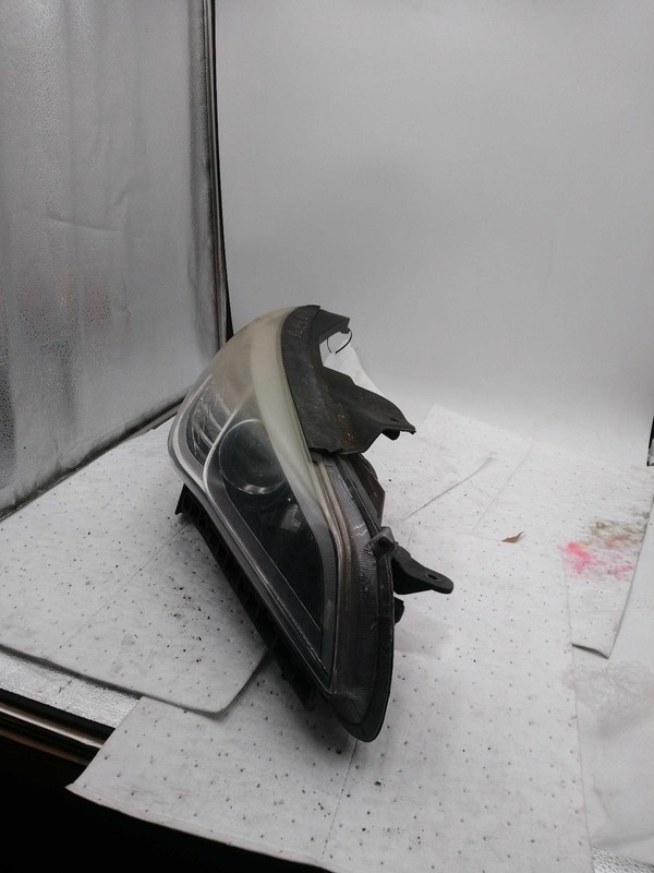2015 Hyundai Sonata Right Headlight Assembly Black OEM 457822 118k Miles