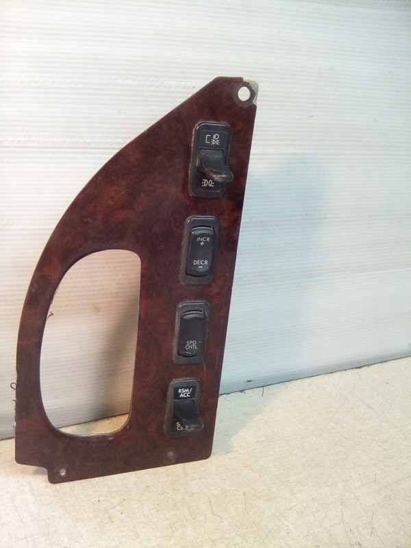 2008 Freightliner M2 Switch Panel