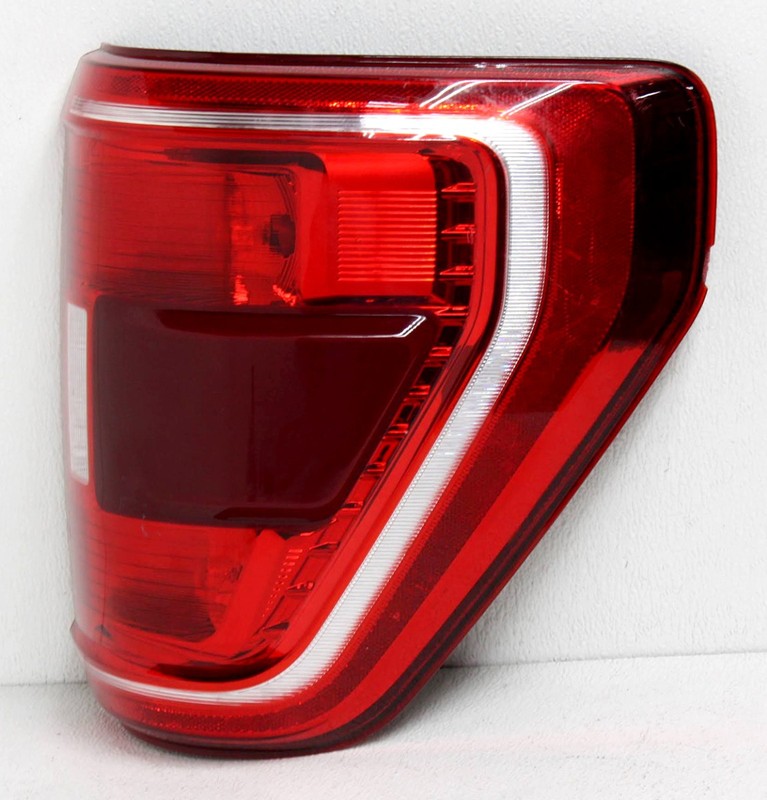 OEM Ford F150 Right Passenger Side Tail Lamp ML3Z-13404-C Lens Chip