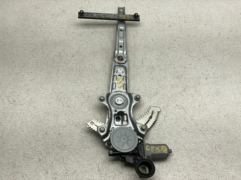 2014-2017 INFINITI Q50 S REAR LEFT DRIVER SIDE WINDOW REGULATOR OEM LOT683