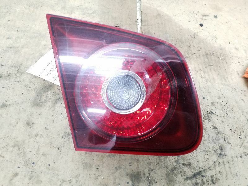 Driver Tail Light Sedan VIN J 8th Digit Lid Mounted Fits 08-10 JETTA 208906