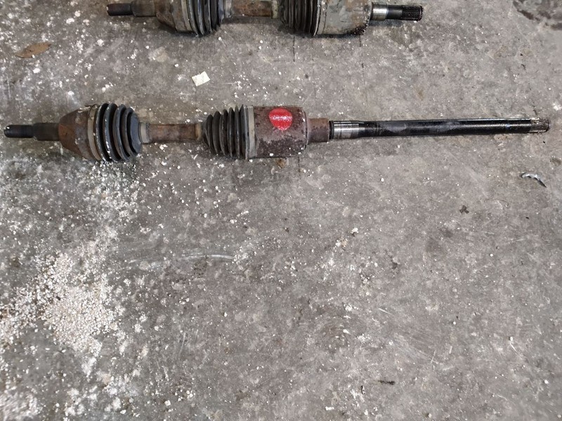 Passenger Right Axle Shaft Front Axle Outer Fits 08-12 LIBERTY 3538251