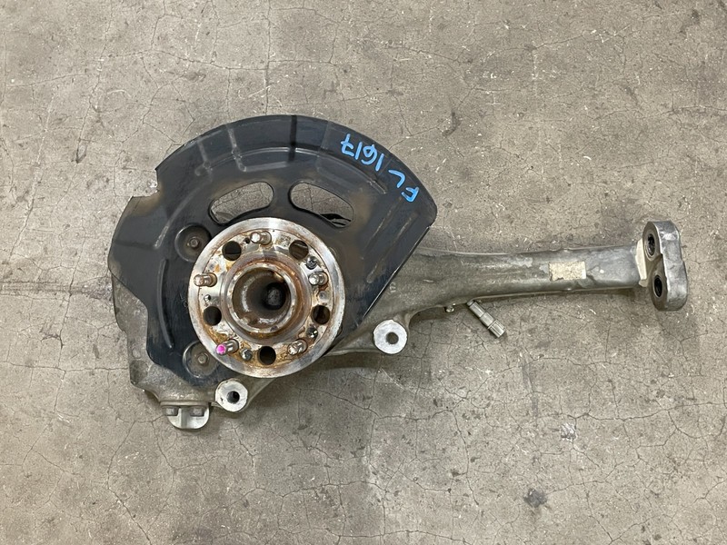 18 19 20 Genesis G80 Front Left Driver Spindle Knuckle Wheel Hub RWD 1617 OEM