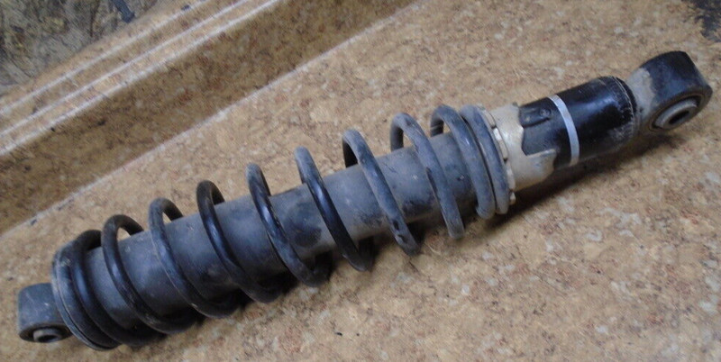 07 Yamaha Grizzly YFM350 YFM 350 4x4 Rear Back Shock Strut Suspension Spring IRS