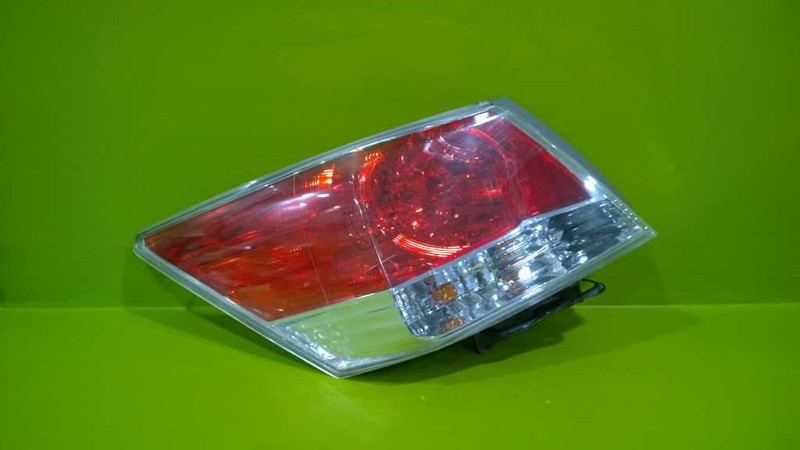 11 12 ACCORD DRIVER LEFT QUARTER PANEL TAILLIGHT LAMP OEM 3299-37
