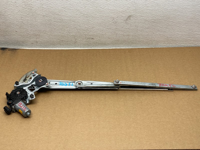 16-22 HONDA PILOT FRONT LEFT DRIVER SIDE WINDOW REGULATOR W/ MOTOR OEM LOT752