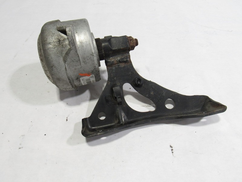 14-16 Porsche Cayman 2014 2.7L RWD Right AT Transmission Mount Bracket ;:A