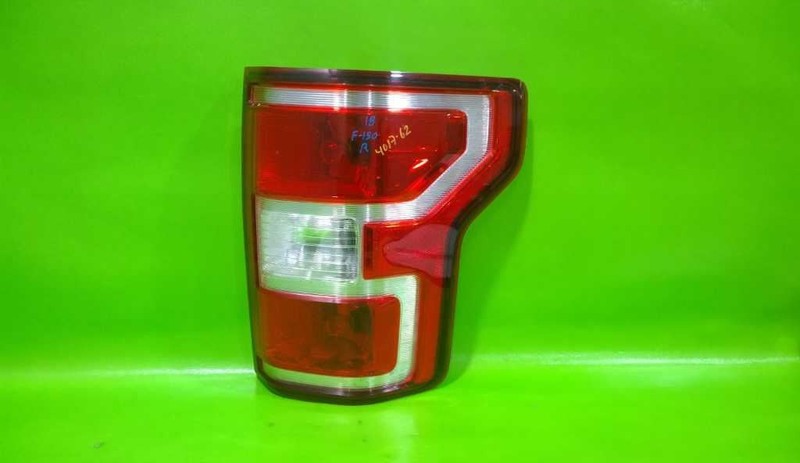 18 19 20 FORD F150 PASSENGER RIGHT INCANDESCENT TAILLIGHT LAMP OEM 4017-62