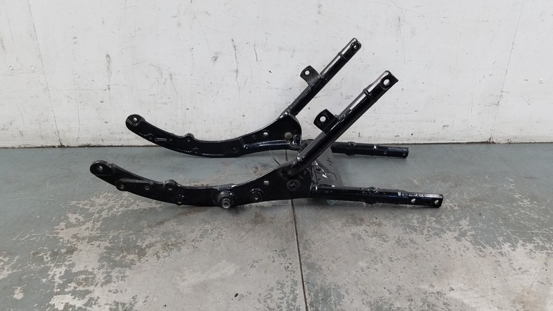 2013 09 13 Harley Touring CVO Road GlideRear Sub Frame#9942 P1