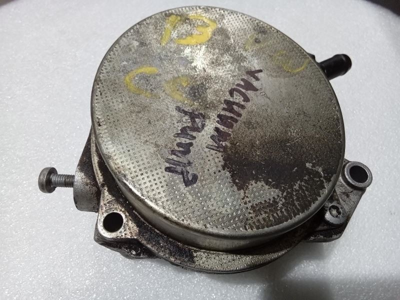 2012-2017 Volkswagen CC 2.0T Vacuum Pump Engine Mounted 06H145100AB