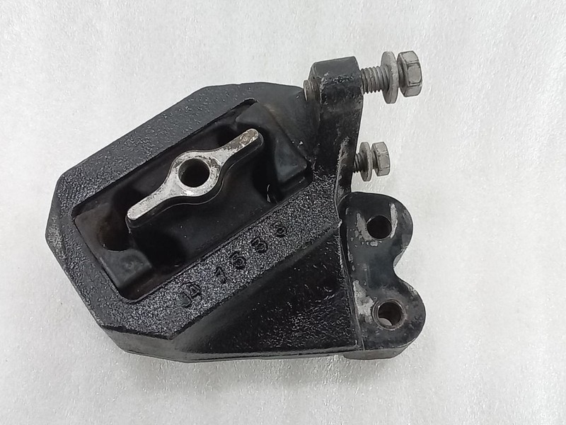 2013-2022 Dodge Ram 1500 3.0L Eco Diesel Right Engine Mount Insulator 68159767AE