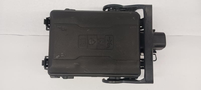 19 CHEVROLET SILVERADO 1500 Engine Fuse Box OEM Guaranteed!