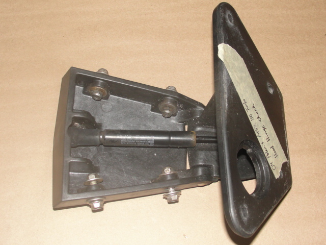 04 POLARIS MSX 110 TURBO HOOD HINGE SHOCK