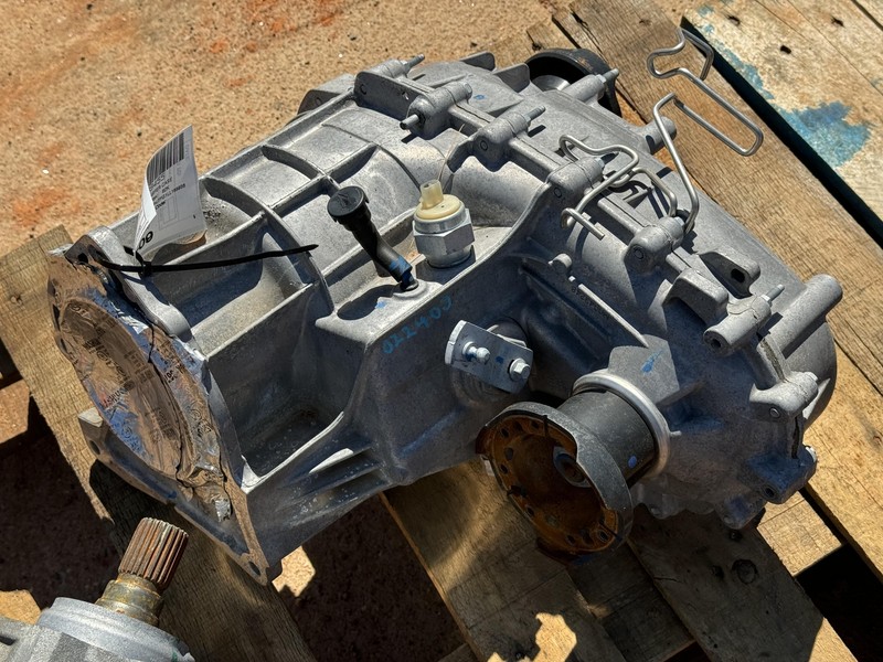 2020-2022 JEEP GLADIATOR 3.6L 4X4 AUTO TRANSFER CASE ASSEMBLY 62K MI