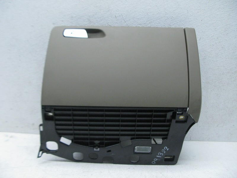 09-16 AUDI B8 A4 SEDAN GLOVEBOX DASH GLOVE BOX COMPARTMENT STORAGE 091322