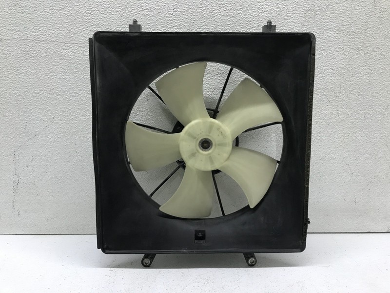 1999-2004 Honda Odyssey Radiator Cooling Fan Motor Shroud OEM 168000-4320