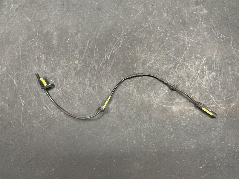 Rear Right ABS Wheel Speed Sensor 2018 BMW X1 34526880757 2016 2017 2019 - 2022