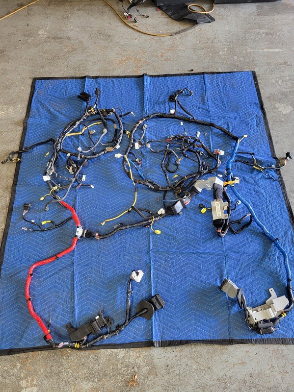 Used Oem Kia Body Floor Wiring Harness for 2018-2021 Stinger 3.3L AWD