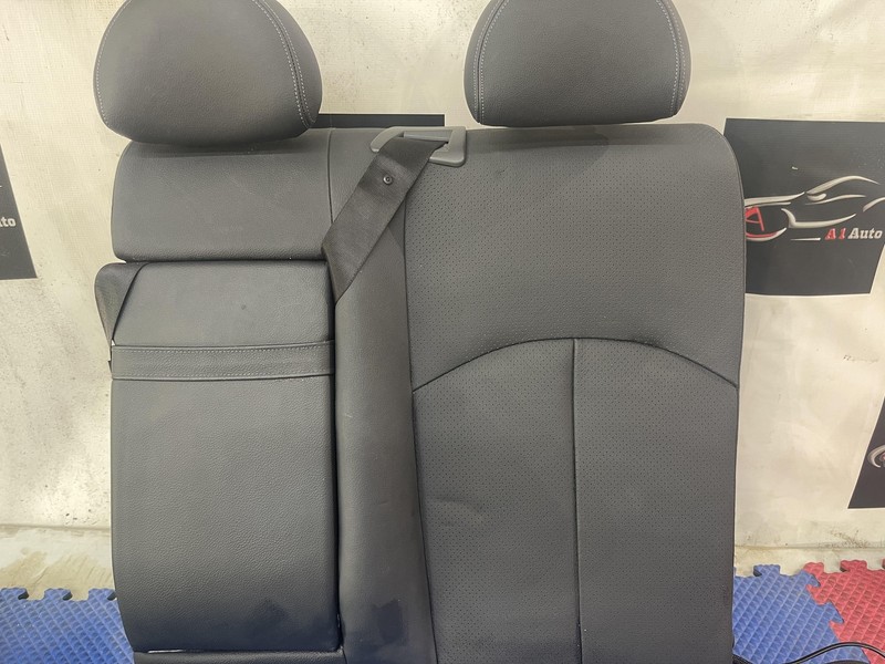 Mercedes W211 E320 E500 Rear Left Driver Side Top Upper Seat Cushion Black 03-06