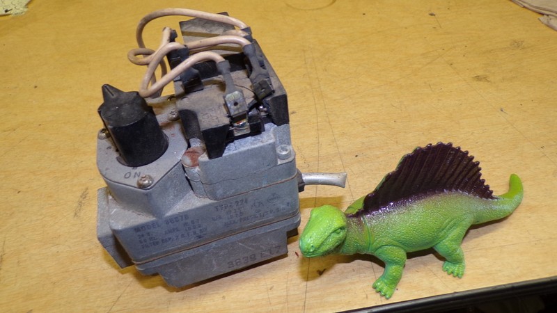 Valve 3BC7B Type 224 24V 60hz Amps H1.07 Lo 0.0 8639 E17 31*FREE SHIPPING*