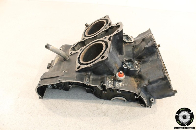 1984 Honda V65 Sabre VF1100 S ENGINE MOTOR PISTON CYLINDERS BLOCK JUG VF 1100 84