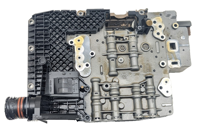 2004 2005 BMW zf6hp26 745i AT Transmission Valve Body 1068427167
