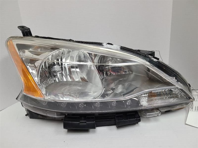 Passenger Headlight Halogen With LED Accents Fits 13-15 SENTRA 493117