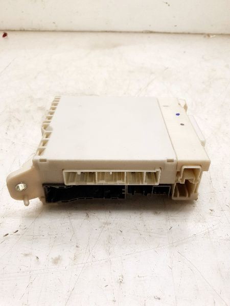 2011 LEXUS IS250 CABIN FUSE BOX