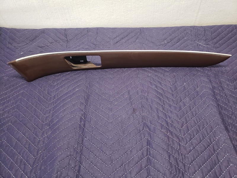 2009 to 2014 Hyundai Genesis Front Right Door Upper Trim Panel24122-3M060